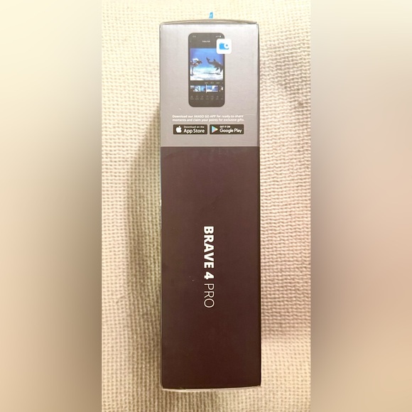 Brave 4 Pro Digital Camera - Black - Picture 3 of 5